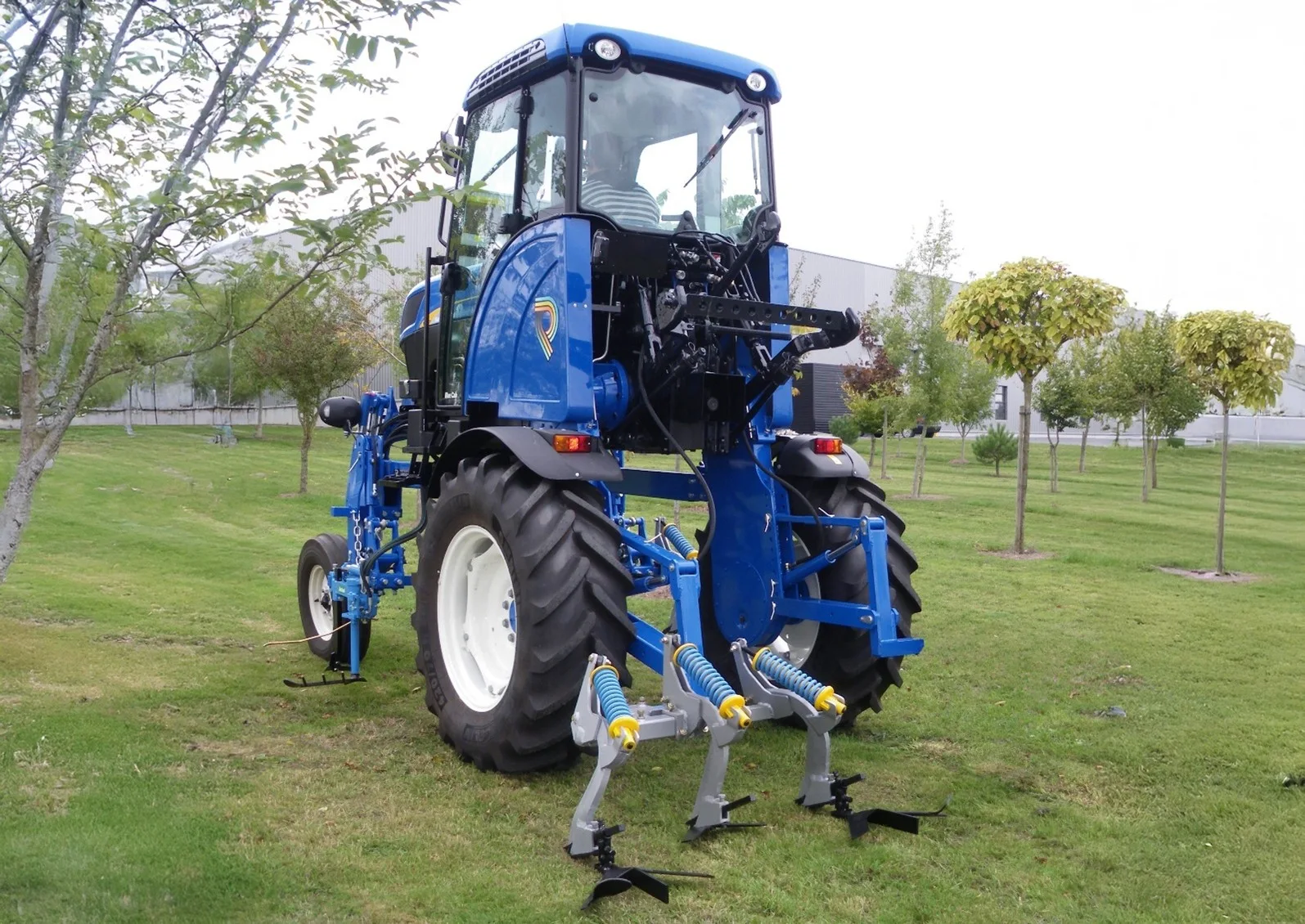 tracteur enjambeur